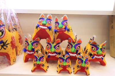 古韵新风相辉映——第三届山西文博会工艺美术品展区侧记