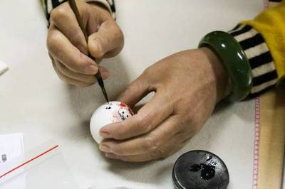 当外国留学生遇上中国传统工艺美术品